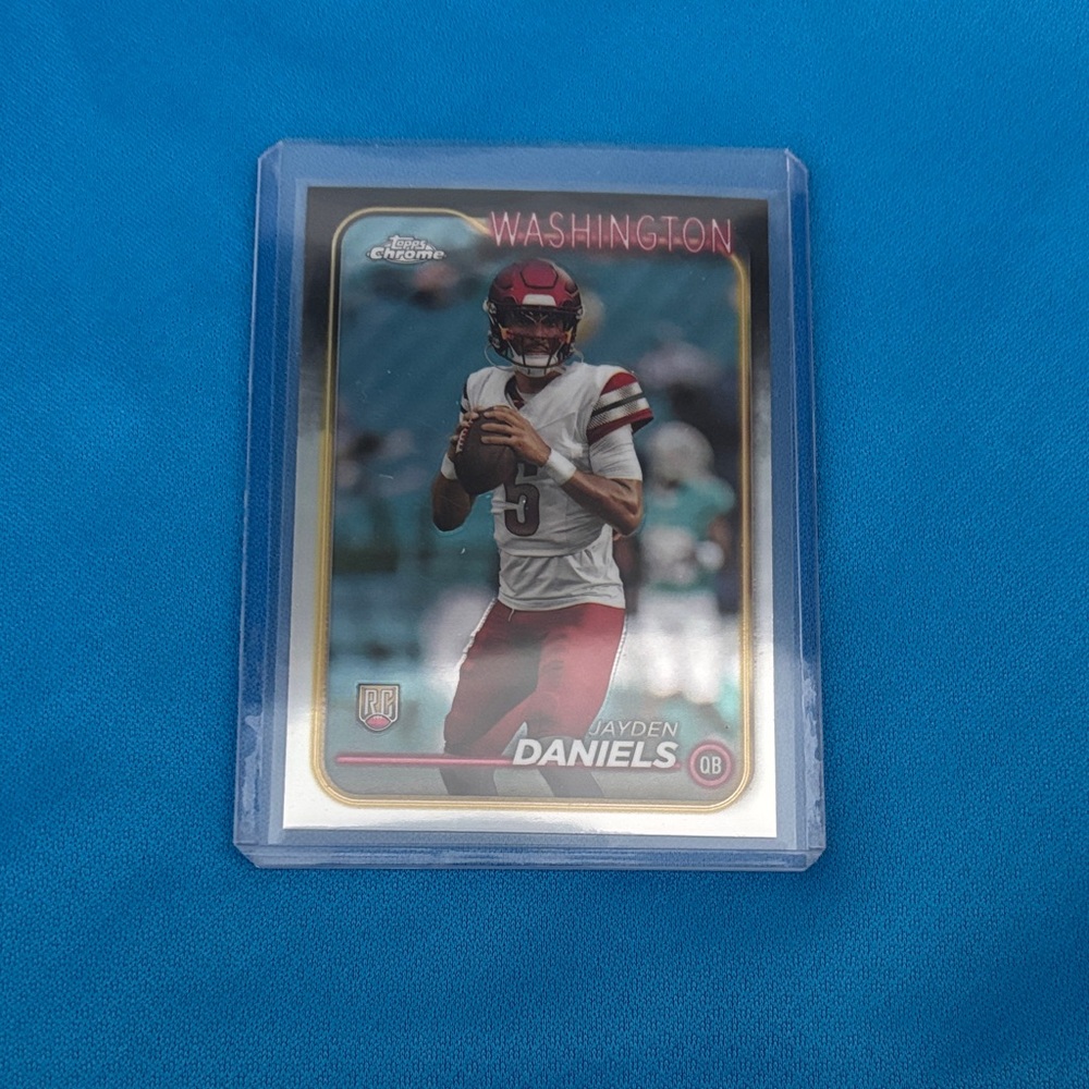 Topps Football Card Jayden Daniels Red White